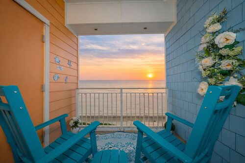 New! Oceanfront / Pool / Boat / Surf / Kayak, Swim