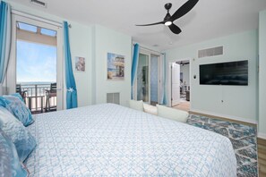 3 bedrooms, iron/ironing board, travel cot, WiFi - New! Oceanfront / Pool / Boat / Surf / Kayak, Swim (Virginia Beach)