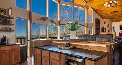 Luxury Mountain Chalet •Sleeps 23 • Hot Tub •Views