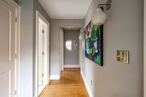 Interior - Sunny House, By The Beach, Minutes From Portland (South Portland)