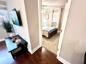 Apartment - Stylish Modern Apt Near Northside Hospital (Cumming)