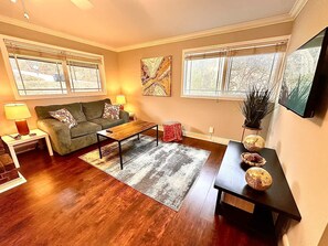 Apartment - Stylish Modern Apt Near Northside Hospital (Cumming)