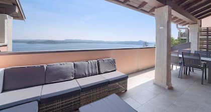 Monte Lago Suite – Breathtaking Lake View