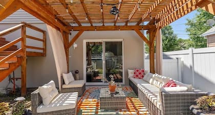 Fabulous 4-bedroom house with Pool, Fire Pit, Dog friendly, bikes,Walk to Beach!