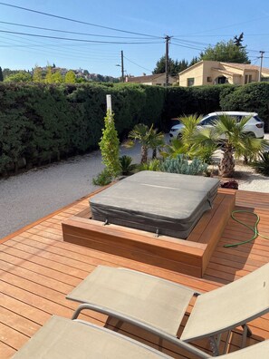 Terrace/patio - New villa with heated pool and jacuzzi 5 minutes from the beach (Saint-Raphaël)