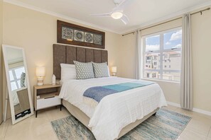 2 slaapkamers, een strijkplank/strijkijzer, wifi, beddengoed