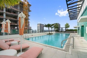Pool - The Crosby - 22nd Fl - City Views - Free Spa (Miami)