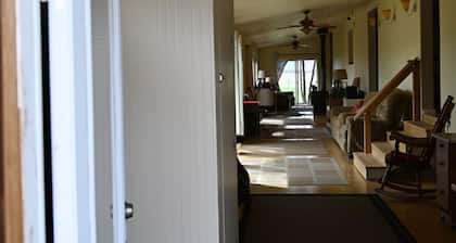 Charming 3-bedroom house with amenities in lovely Yellowtail.
