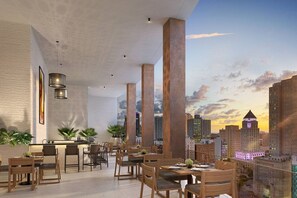 Outdoor dining - District 225 • 2 BD/2BTH • 20th Fl • Free Spa (Miami)