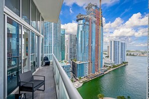 Property grounds - Icon Brickell 2BDR 28th Fl Ocean Views+Spa Access (Miami)