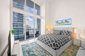 WiFi, bed sheets - Icon Brickell 2BDR 28th Fl Ocean Views+Spa Access (Miami)