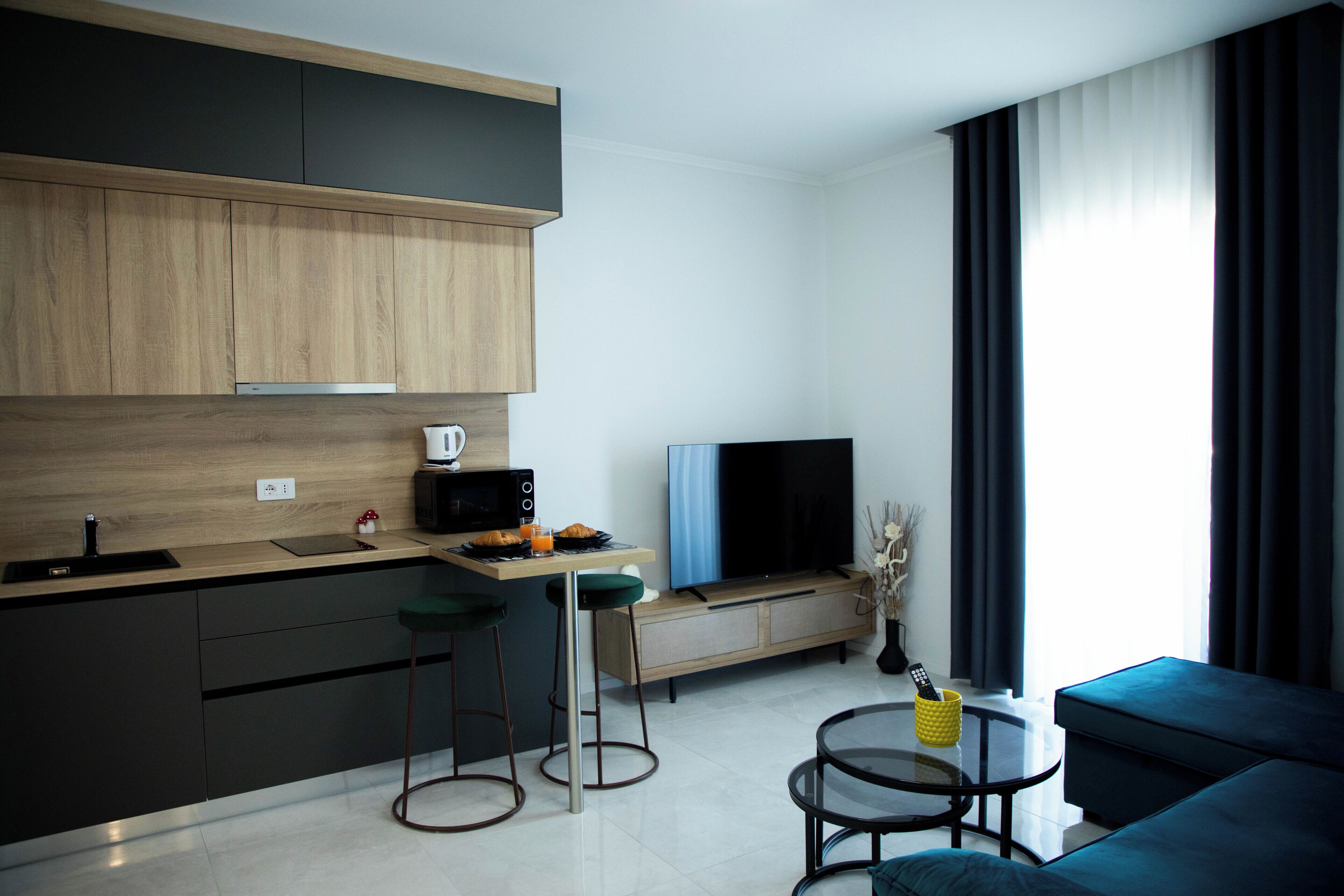 Appartamento familiare, balcone, vista città | Interni