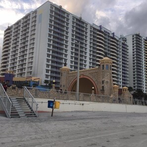 Exterior - 2 BED DLX MAY 7-11 WYNDHAM OCEAN WALK THURSDAY-MONDAY 4-NIGHTS With Balcony (Daytona Beach)