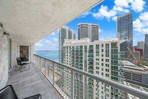 Property grounds - 2BR Family Condo • Bay View • FIFA Fan Fest (Brickell)