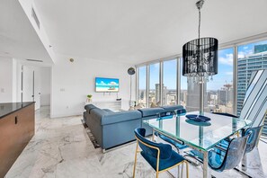 Interior - Icon Brickell 2BDR 44th Fl Ocean Views+Spa Access (Miami)