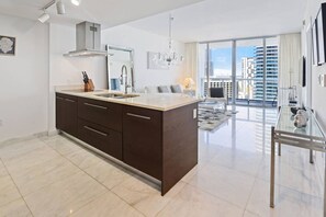 Interior - Icon Brickell – Waterfront View - Spa Access (Miami)
