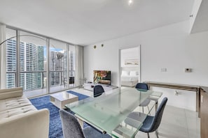 TV - Icon Brickell - 31st Floor - Ocean View - Free Spa (Miami)