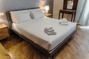 1 bedroom, iron/ironing board, Internet, bed sheets - Vatican Court  by BarbarHouse (Roma)
