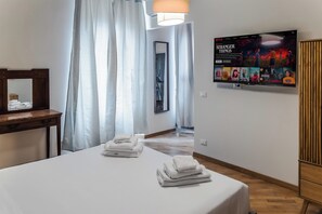 1 bedroom, iron/ironing board, Internet, bed sheets - Vatican Court  by BarbarHouse (Roma)