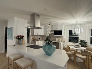 Private kitchen - Modern and Peaceful 3-bedroom Palm Retreat Quiet Yet Close to Everything (Bonita Springs)