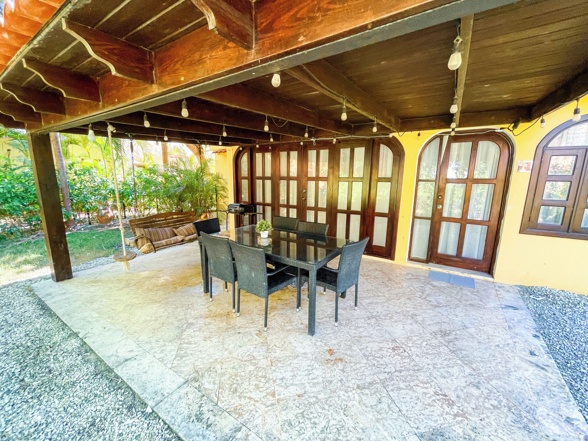 Villa Comfort, 2 camere da letto, vista giardino | Vista dalla camera