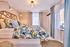 1 slaapkamer, een strijkplank/strijkijzer, wifi, beddengoed
