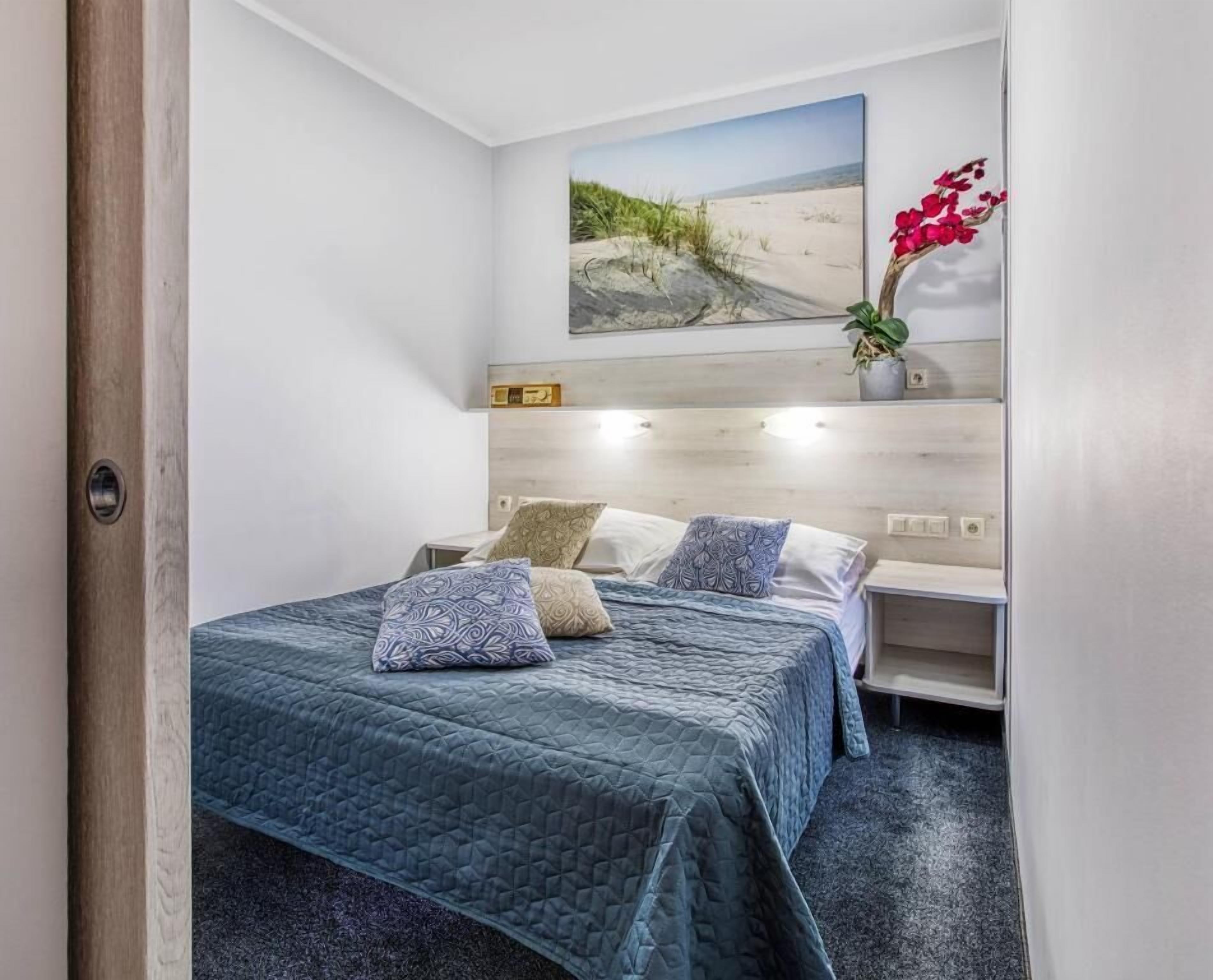 Apartment, Balcony, City View