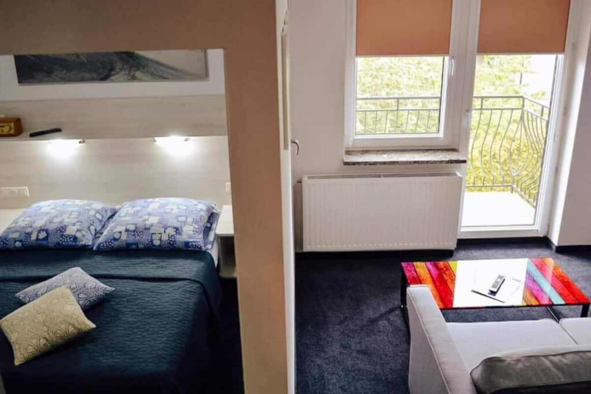 Lejlighed - balkon - byudsigt