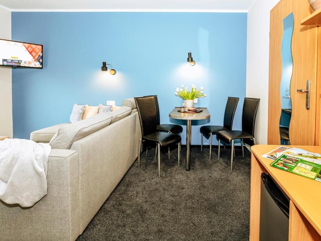 Apartment, Balcony, City View | Living area