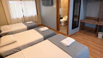 Comfort Triple Room