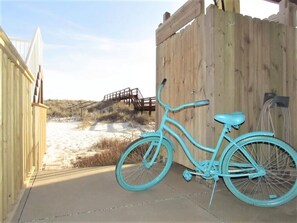 Property grounds - Sea & Stars-Gulf Front Home w/5 Star Amenities and Private Beach Crossover (Navarre)