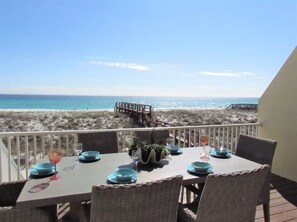 Outdoor dining - Sea & Stars-Gulf Front Home w/5 Star Amenities and Private Beach Crossover (Navarre)