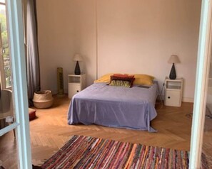Iron/ironing board, free WiFi, bed sheets - Riviera 22 (Nice)