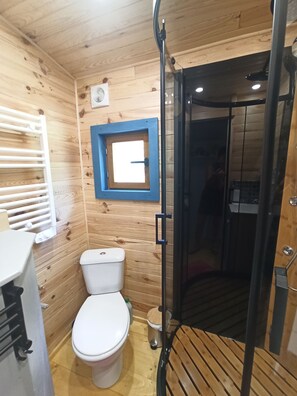 Bathroom - Vrbo Property (Saint-Rémy-de-Maurienne)