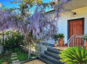 Exterior - Cozy facility, located in a quiet place a few minutes from the sea (Vico Equense)