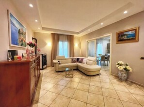 Living area - Cozy facility, located in a quiet place a few minutes from the sea (Vico Equense)