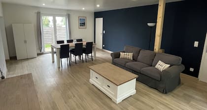 Cosy house 4 pers 2 bedrooms- garden - near Lorient & beaches - quiet