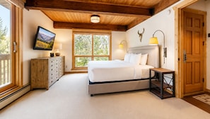 4 bedrooms, iron/ironing board, WiFi, bed sheets - Top of the Village - Trails 209 (Snowmass Village)