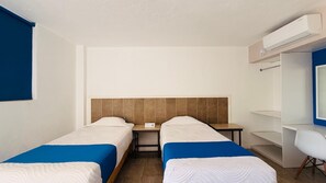 Habitación Deluxe doble | Sábanas de algodón egipcio, ropa de cama de alta calidad, escritorio