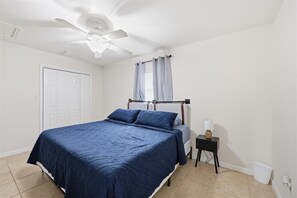 2 bedrooms, iron/ironing board, WiFi, bed sheets