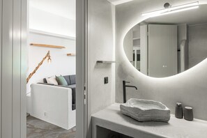 Bathroom - Quaint 1-bedroom apartment with AC in Korissia (Korissia)