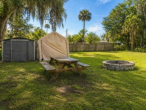 Outdoor dining - Cozy NSB Gem | Near Beach & Dining | Pets Welcome (New Smyrna Beach)