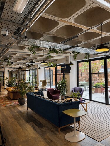 Vinegar Works Studio | Sleeps 2 | Business Stay