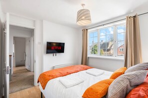 6 bedrooms, in-room safe, desk, iron/ironing board - 6-bedroom home for contractors and families. (Colchester)