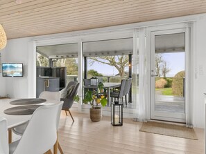 Dining - "Marillia" - 75m from the sea by Interhome (Slagelse)