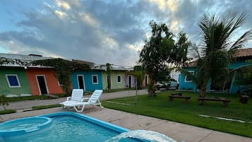 Utomhuspool