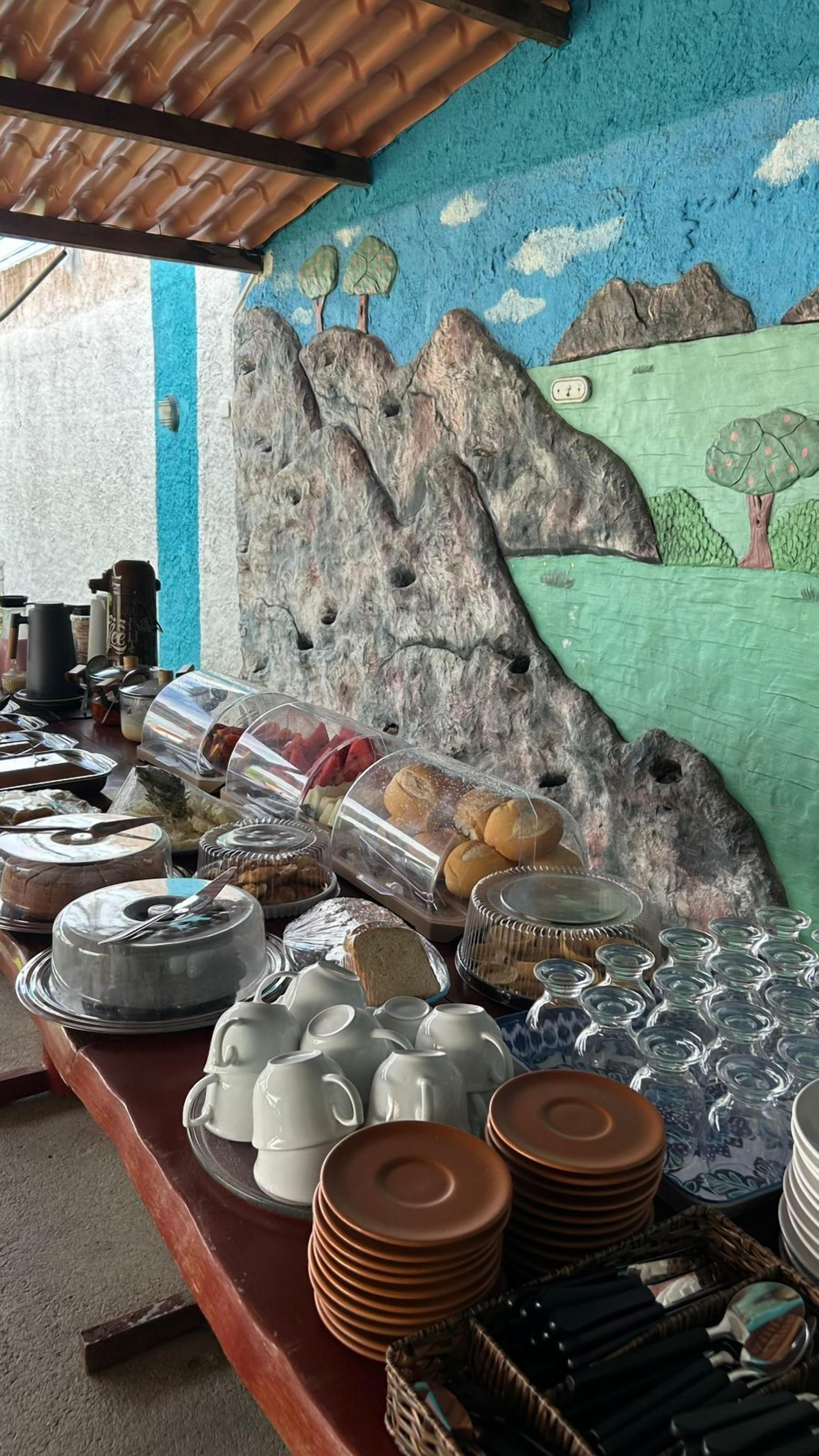 Desayuno autoservicio gratuito y diario