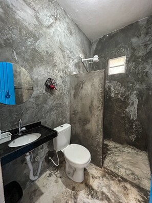 Twin kamer, uitzicht op tuin | Badkamer