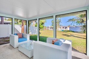 Interior - Pet friendly - walk to the beach- tennis courts (Holmes Beach)