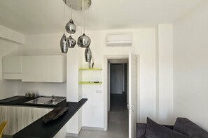 Fridge - Diletta's Residence - Two-room apartment 2 (Sant'Isidoro)